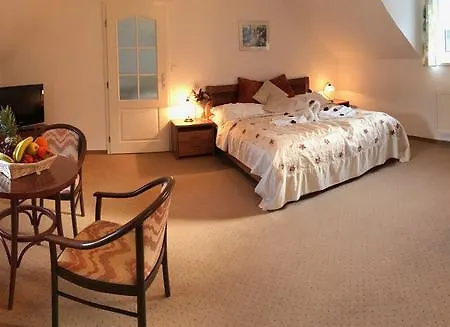 & Wellness Harmonie Otel 3*